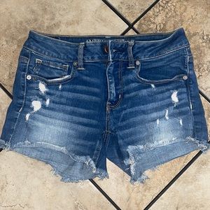 American Eagle size 6 super stretch jean shorts